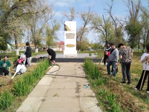 В Астраханской области продолжаются субботники